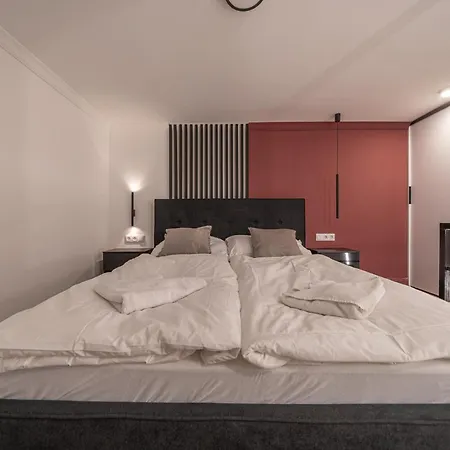 D37 - Dohany Street Urban - Location By Bqa Apartment